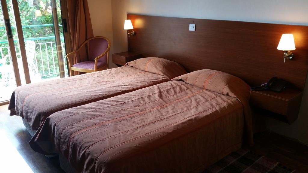 Edelweiss Hotel パノ・プラトレス 部屋 写真