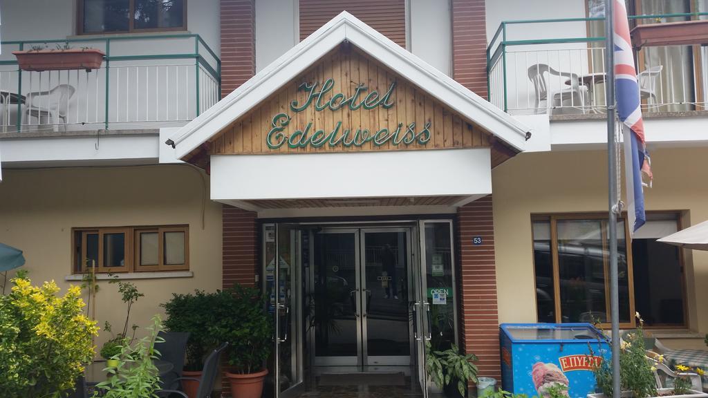 Edelweiss Hotel パノ・プラトレス エクステリア 写真